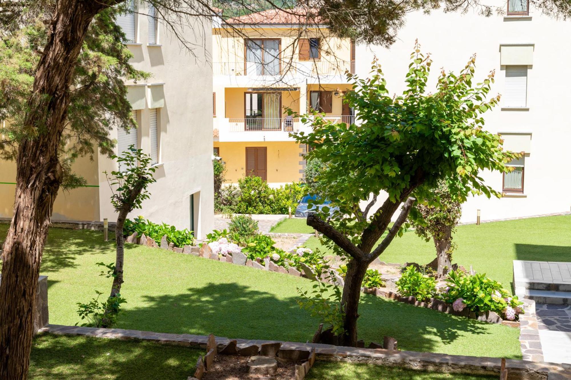 Appartamenti Le Vele La Maddalena  Exterior photo